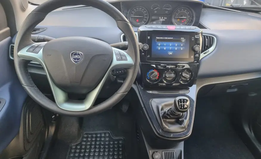 LANCIA YPSILON 1.0 HYBRID PLATINO S&S