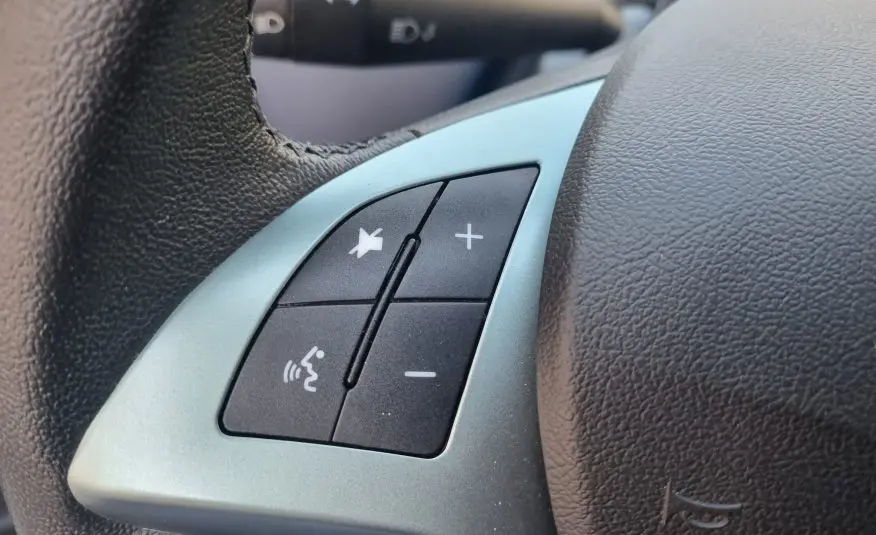 LANCIA YPSILON 1.0 HYBRID PLATINO S&S