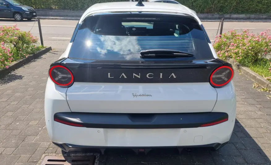 LANCIA NUOVA YPSILON HYBRID E-DTC 100CV