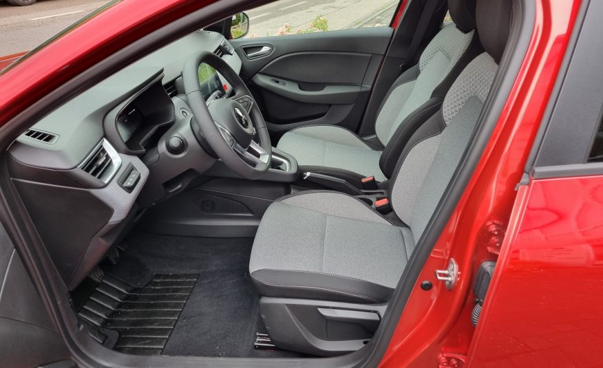 MITSUBISHI COLT INVITE 66CV 2025
