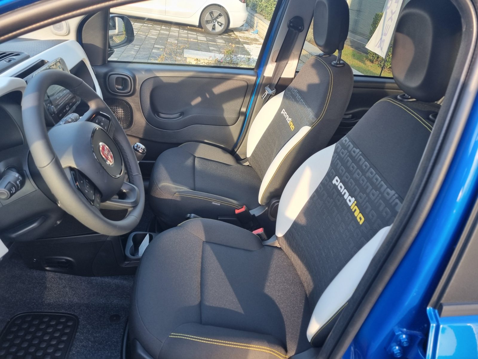 NUOVA FIAT PANDINA CROSS 1.0 HYBRID