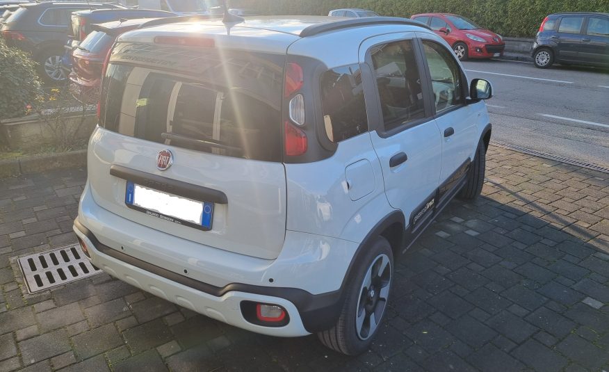 NUOVA FIAT PANDINA CROSS 1.0 HYBRID