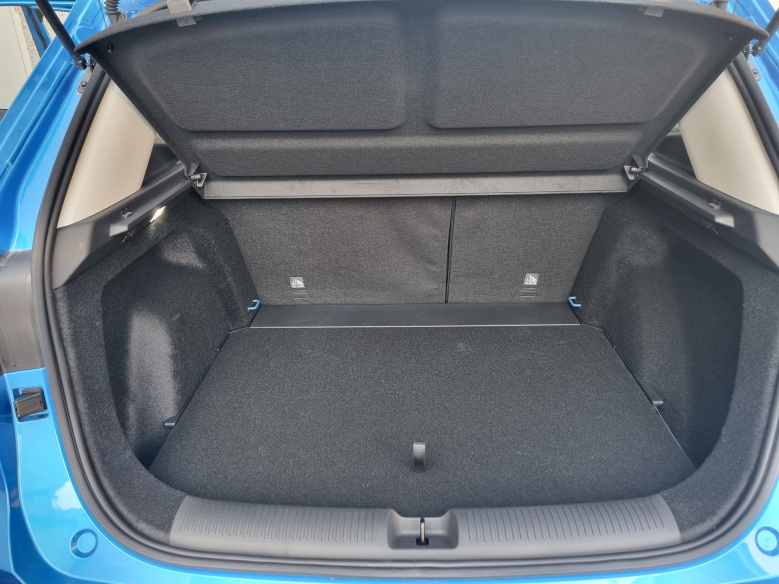 MG ZS 1.5 STANDARD MY ’25