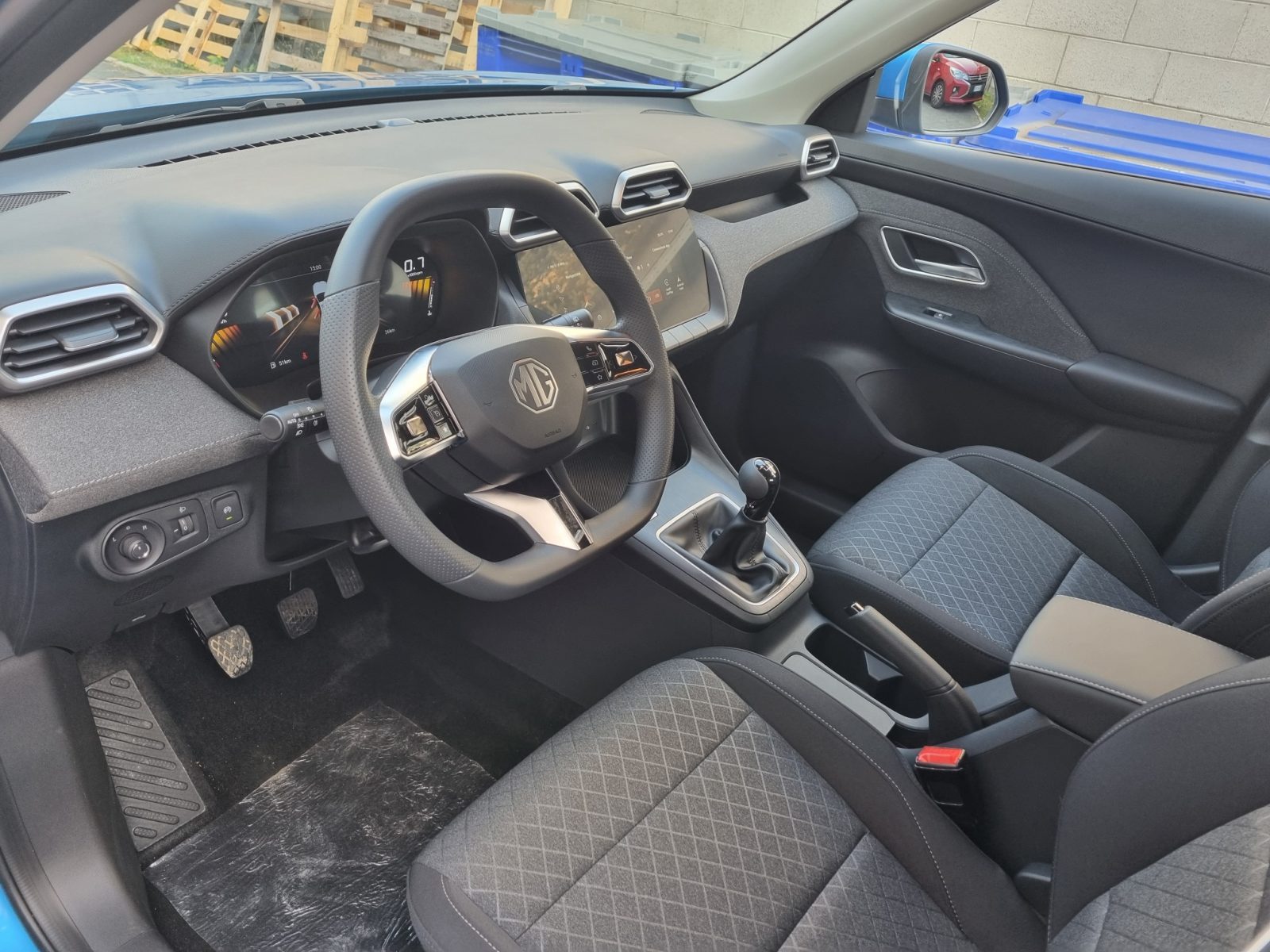 MG ZS 1.5 STANDARD MY ’25