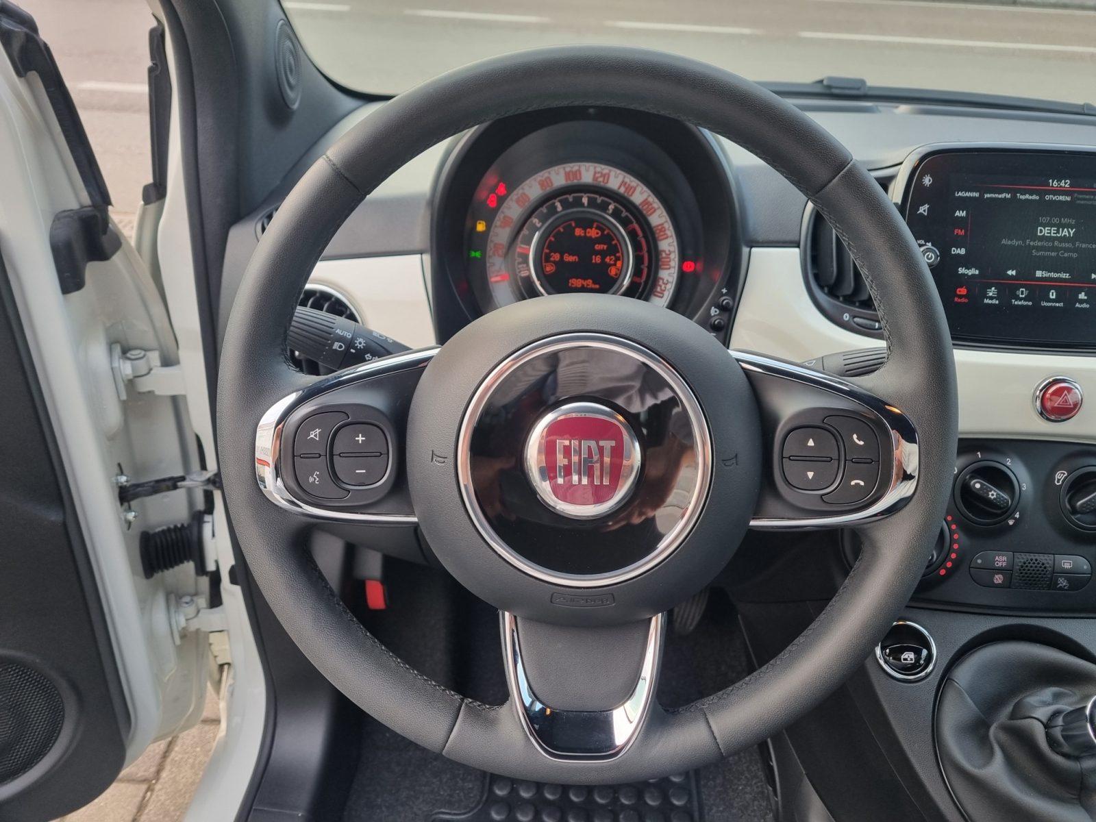 FIAT 500 1.0 HYBRID 70CV