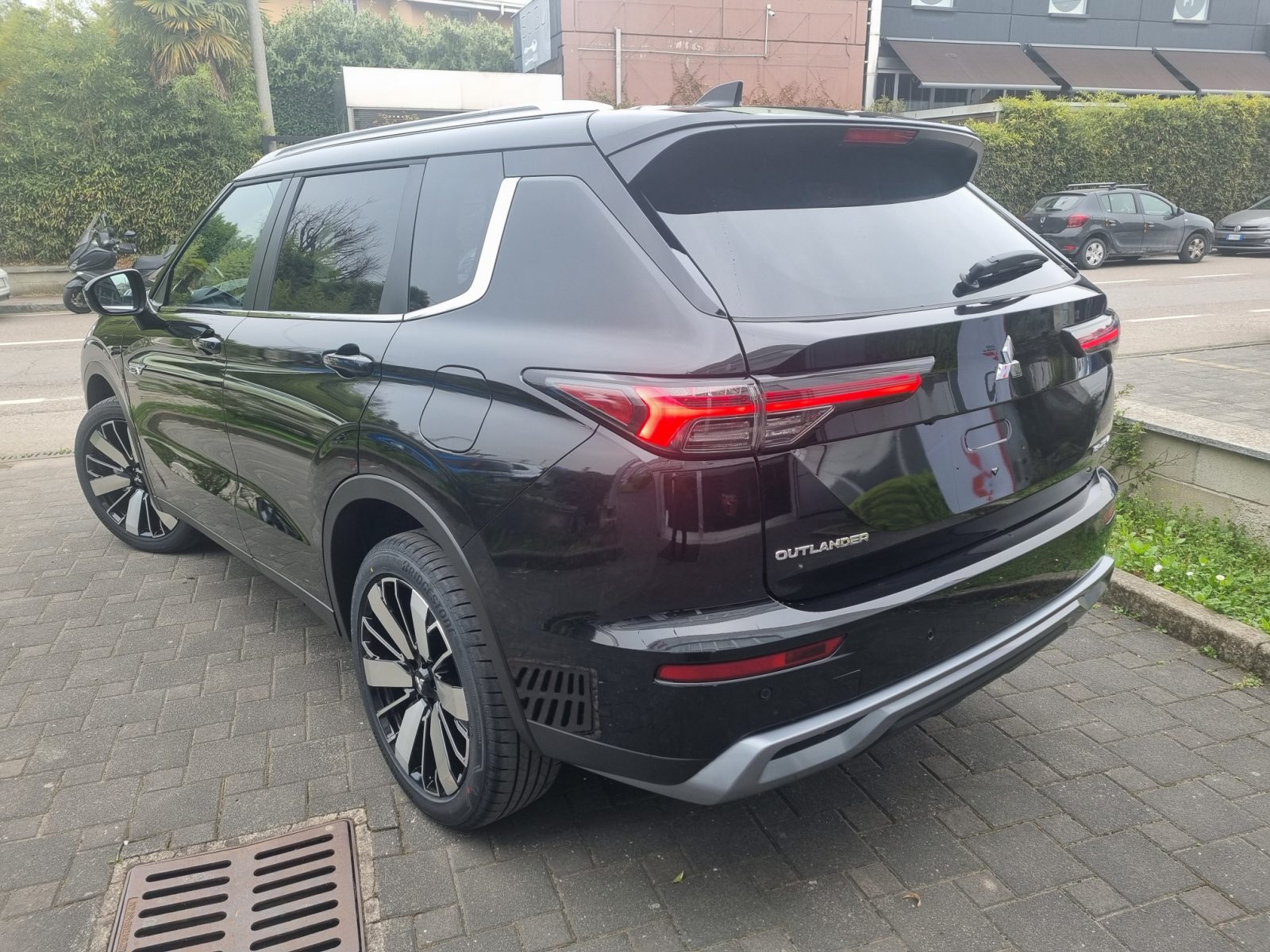 OUTLANDER PHEV INTENSE