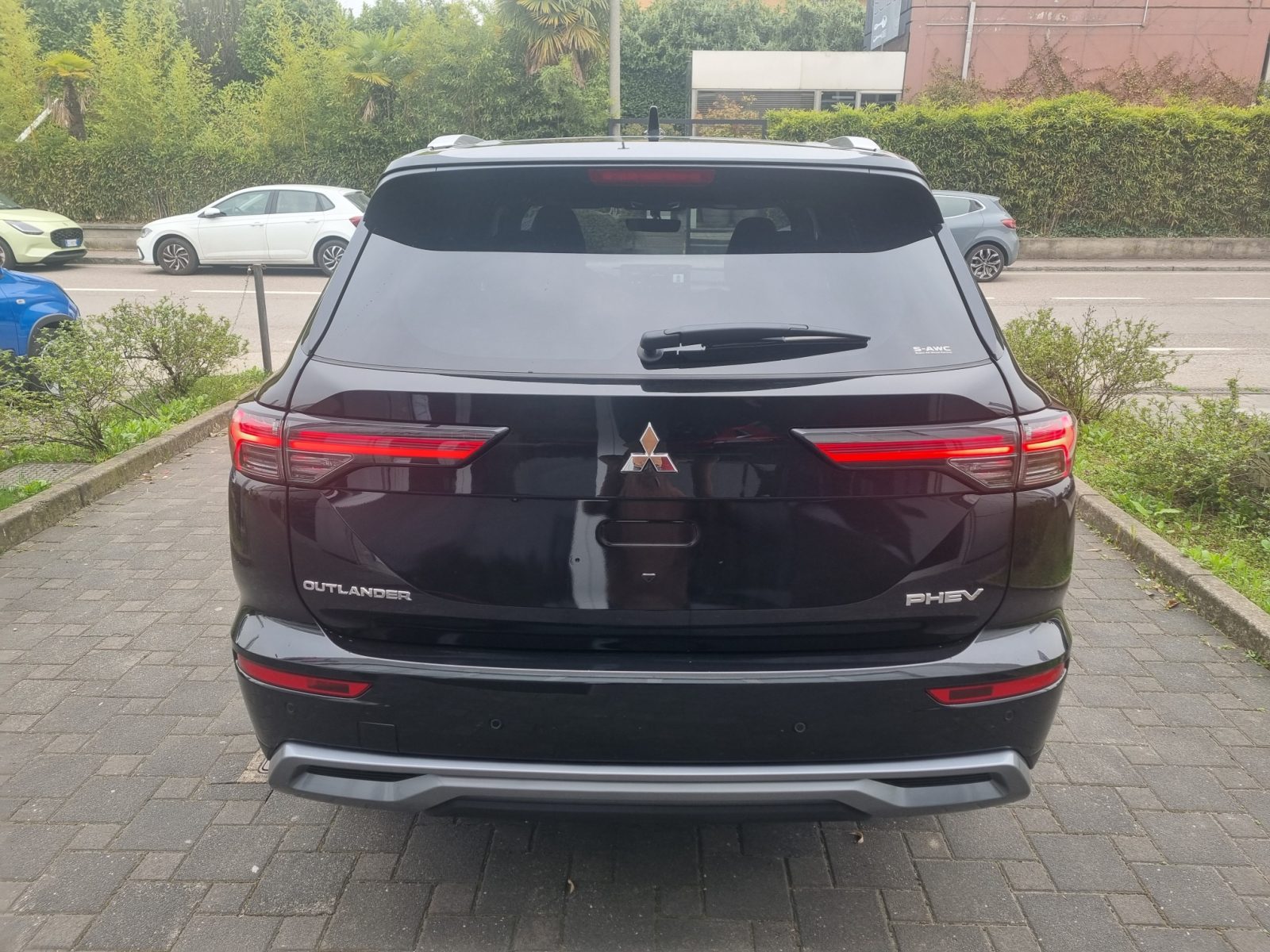 OUTLANDER PHEV INTENSE