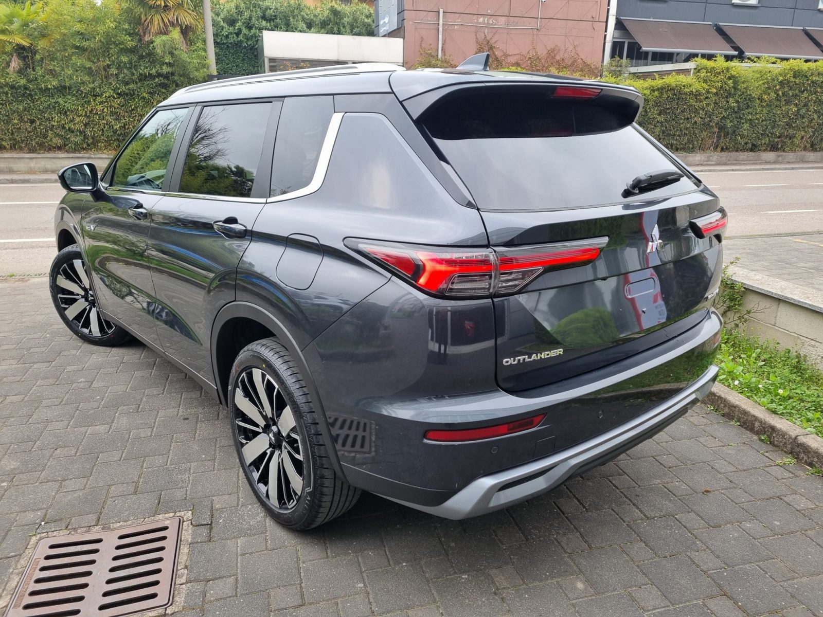 OUTLANDER PHEV INTENSE
