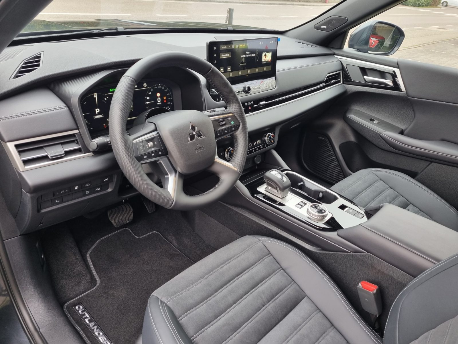 OUTLANDER PHEV INTENSE
