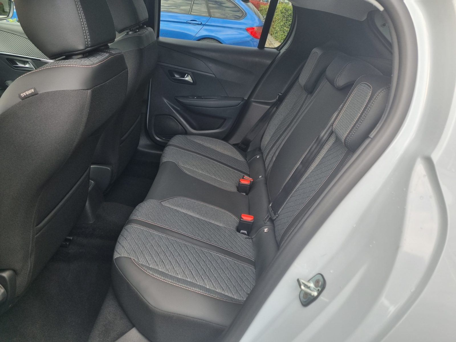 PEUGEOT 208 1.2 PURETECH ALLURE 100CV