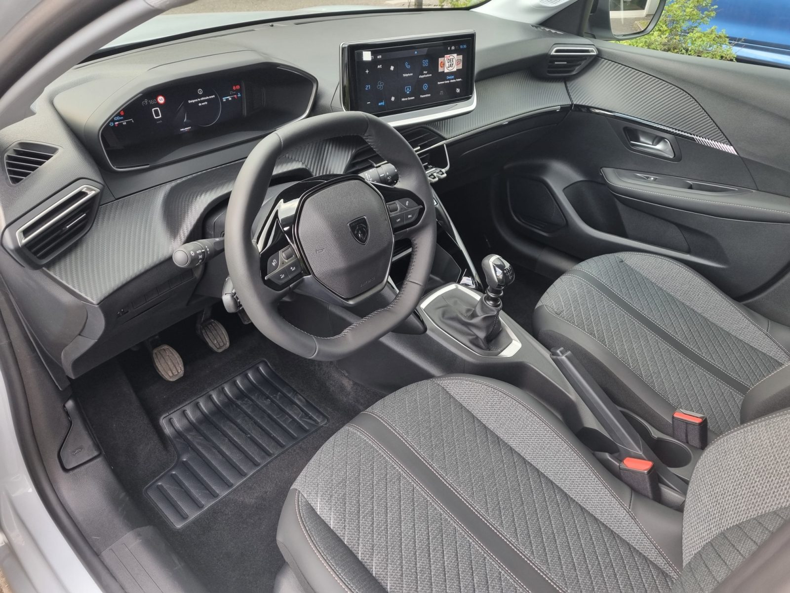 PEUGEOT 208 1.2 PURETECH ALLURE 100CV