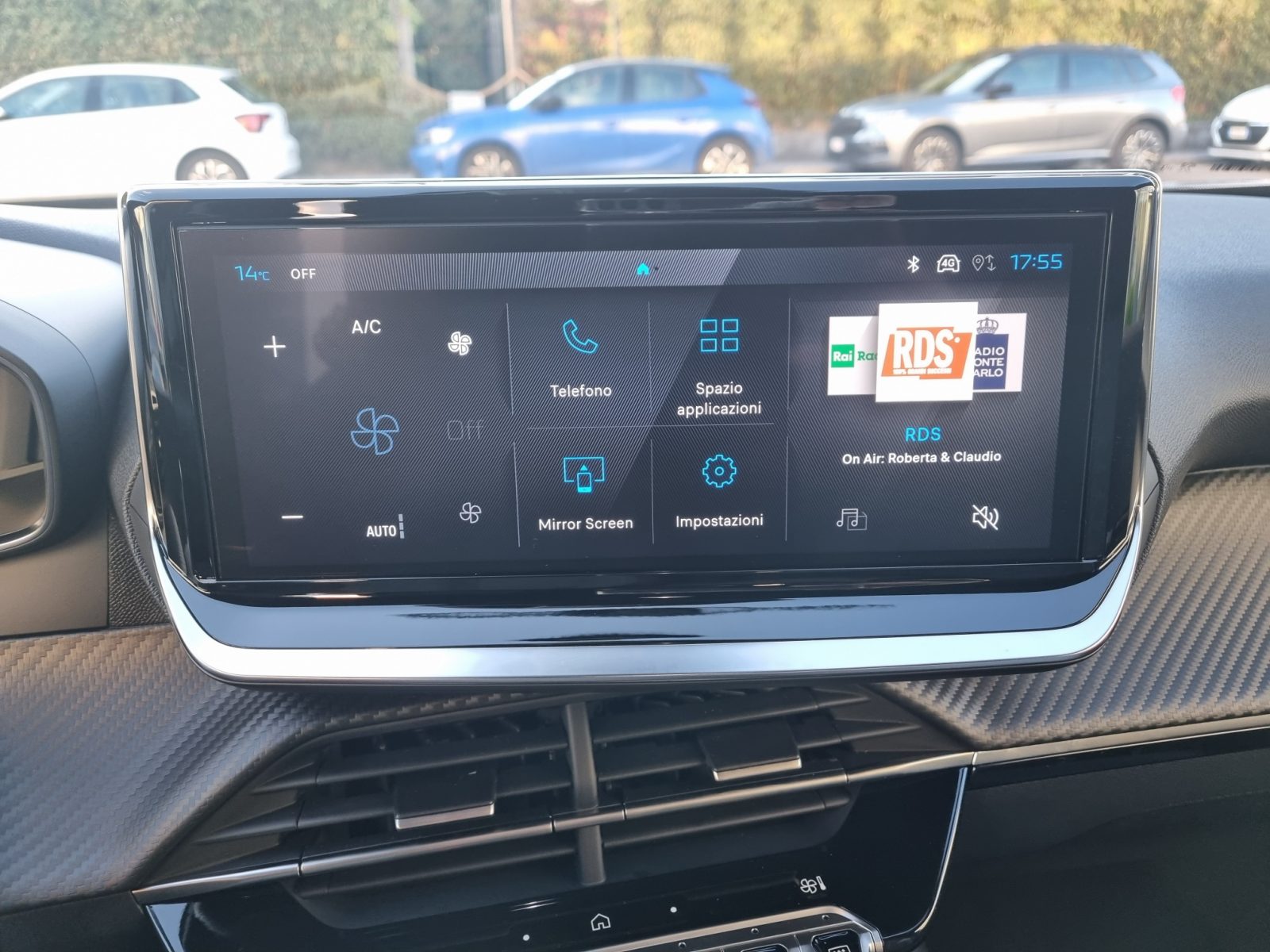 PEUGEOT 2008 1.2 HYBRIDE ALLURE 145cv e-dcs6