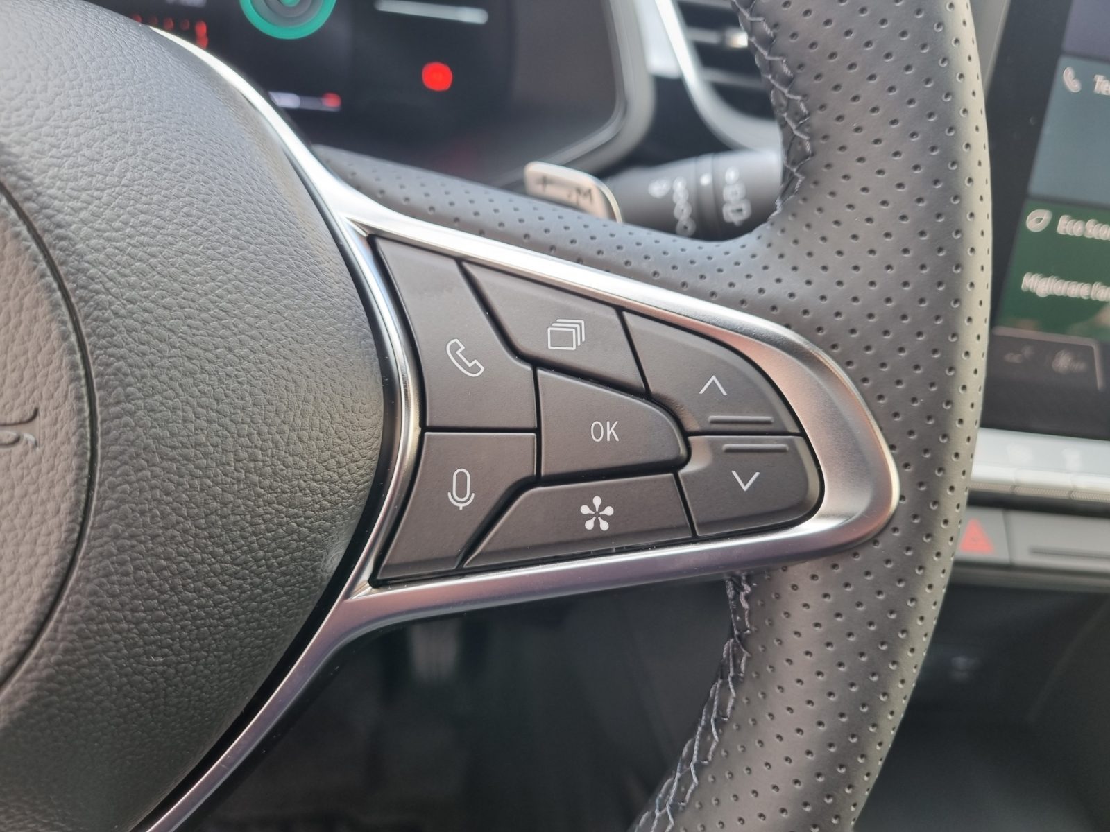 MITSUBISHI ASX 1.3 MHEV INTENSE 140CV AUTOMATICA