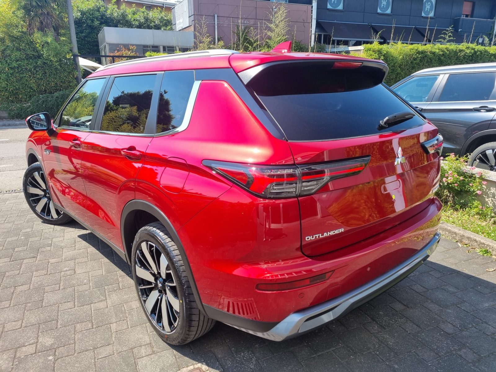 OUTLANDER PHEV INTENSE