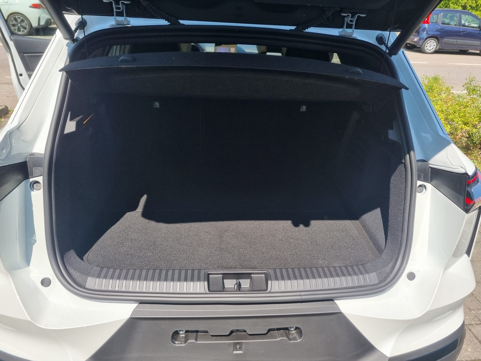 MITSUBISHI GRANDIS 1.8 FULL HYBRID HEV INSTYLE 160CV AUT.