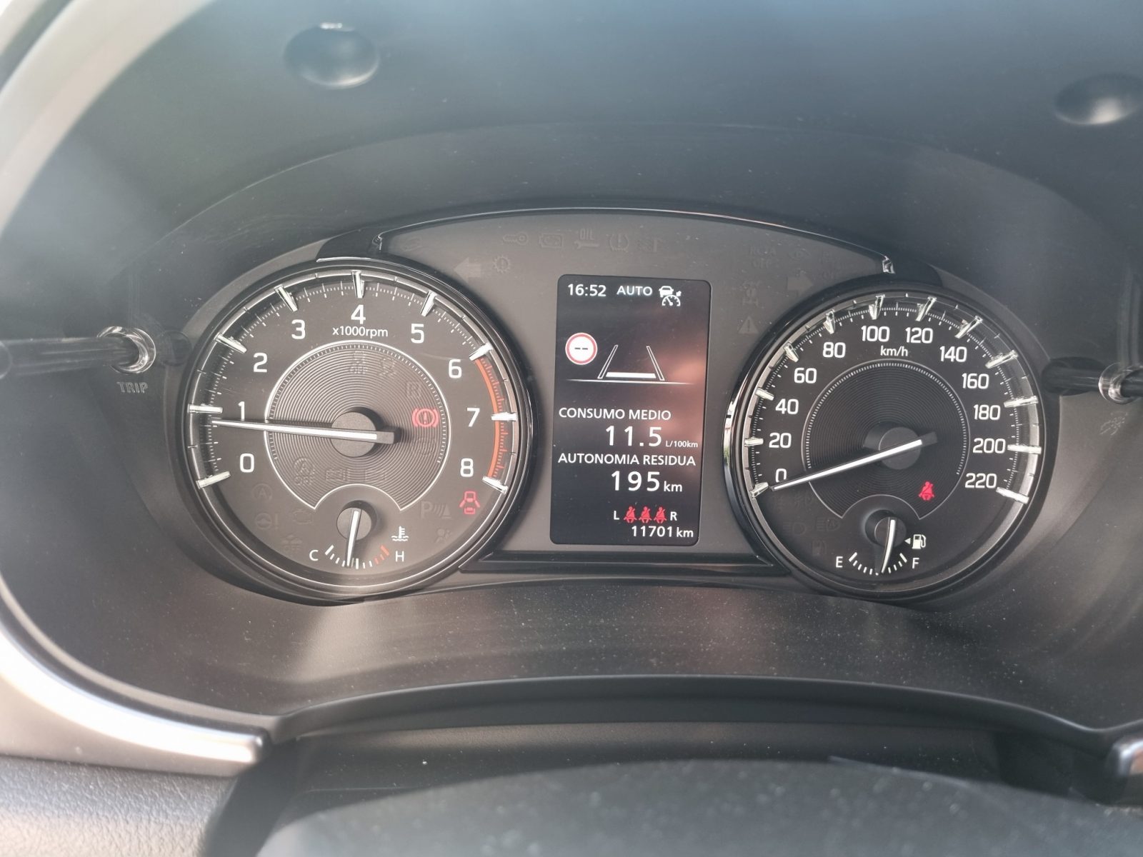 SUZUKI VITARA 1.4 HYBRID COOL 4×4